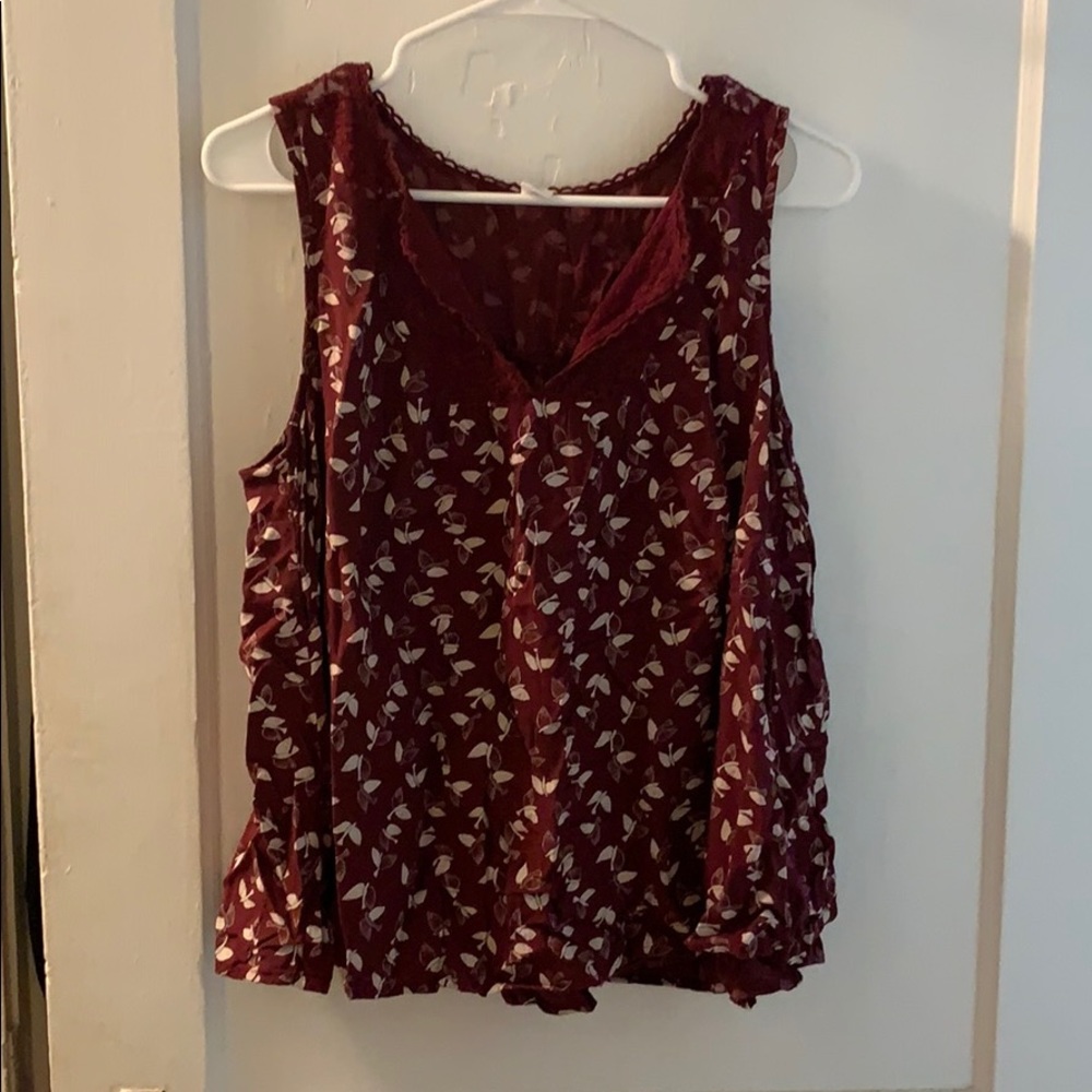 🌵EUC Old Navy Tank Top Blouse🌵
